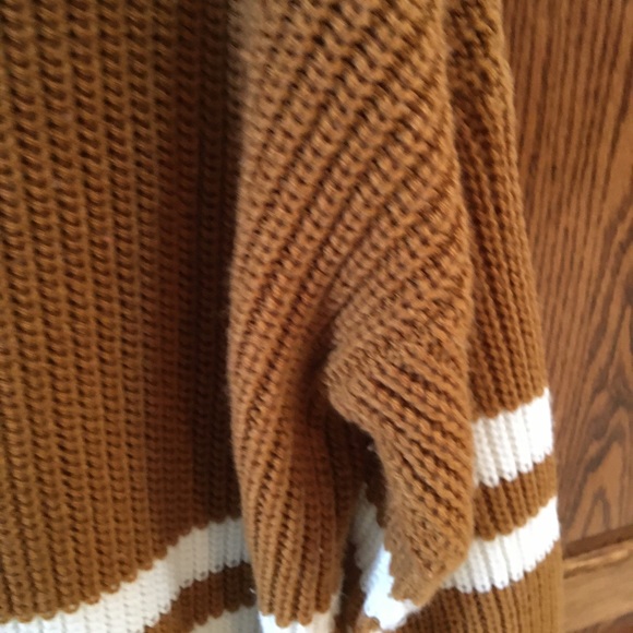 🎊sold🎉Dreamers sweater from Evereve - Picture 8 of 9